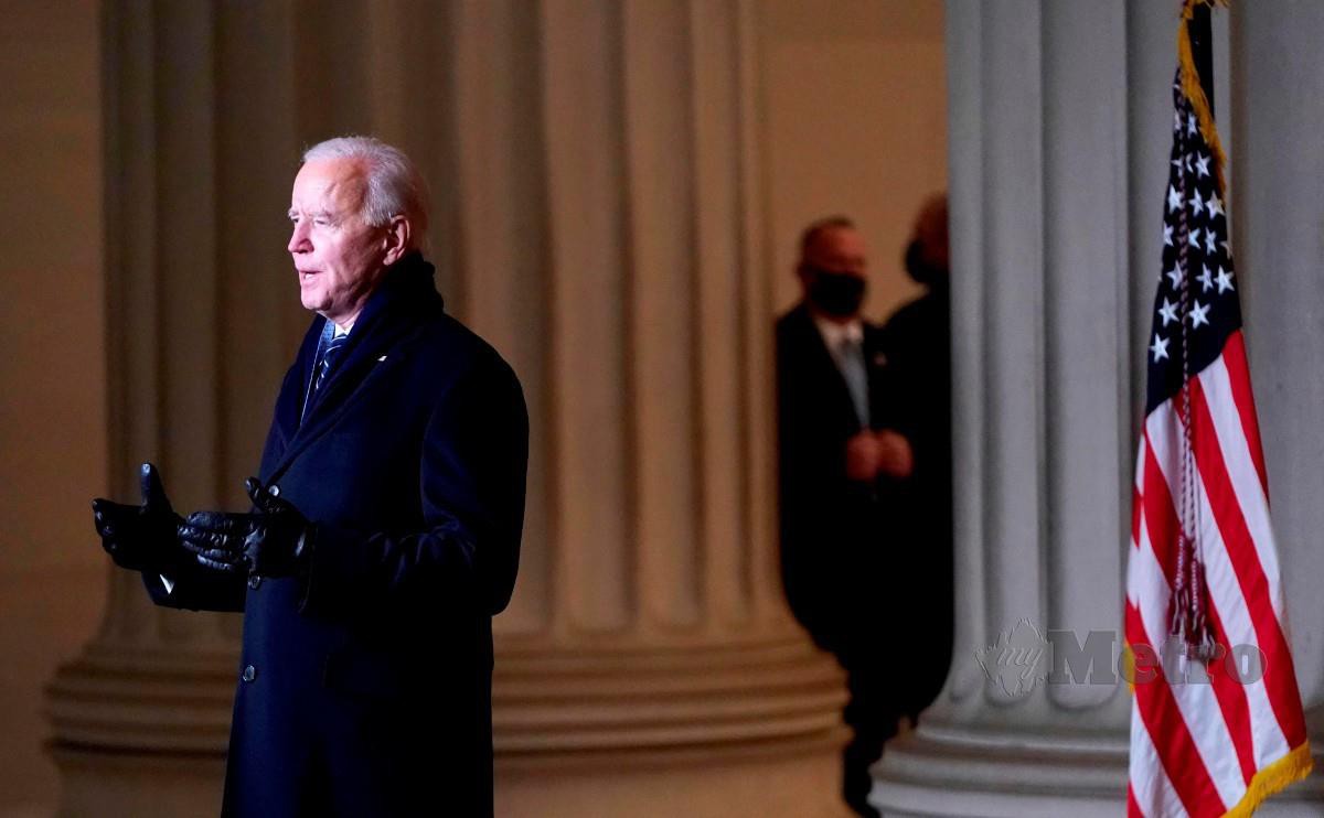 Presiden AS, Joe Biden berucap selepas mengangkat sumpah sebagai presiden ke-46. FOTO AFP