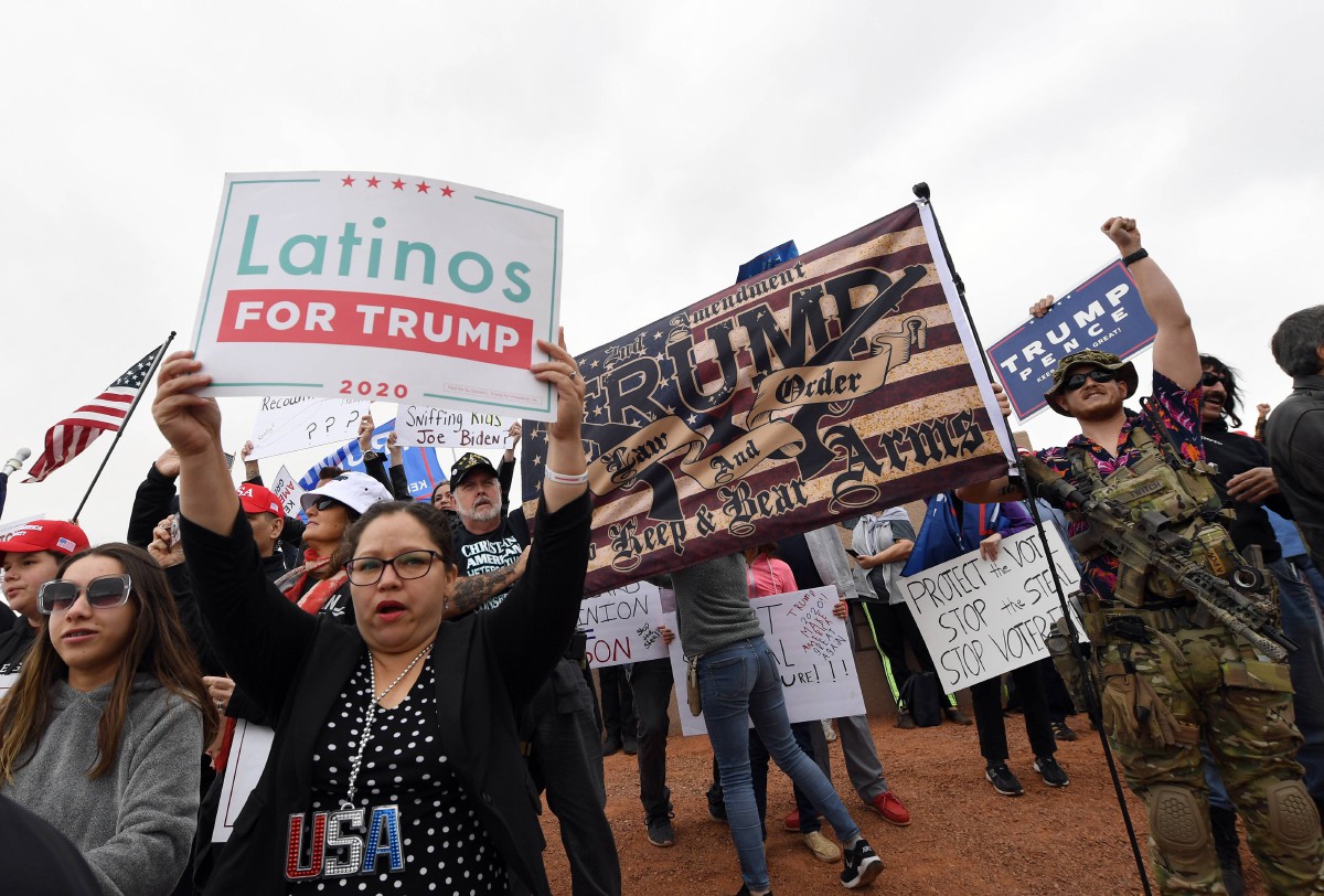 ANTARA penyokong Trump yang berkumpul di Nevada. FOTO AFP 