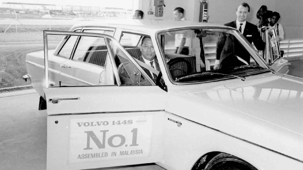 MODEL pertama yang dikeluarkan ialah Volvo 144 pada 1967. - Gambar DSF