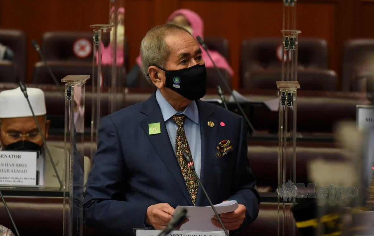 Wan Junaidi pada sidang Dewan Negara, di Parlimen Hari ini. Ihsan Foto Jabatan Penerangan 