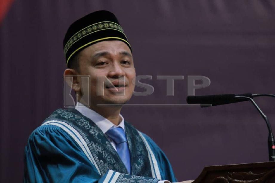 MASZLEE Malik berucap pada majlis Konvokesyen Universiti Islam Antarabangsa Malaysia (UIAM) ke-34 di Gombak. FOTO Asyraf Hamzah