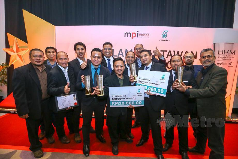 HARIAN Metro memenangi empat anugerah sempena Malam Wartawan Malaysia 2019. FOTO MUHD ZAABA ZAKERIA