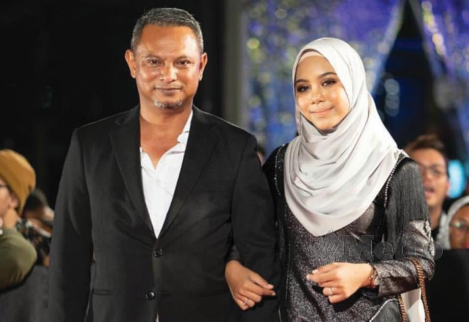 SARAH bersama bapanya, Suhairi Hamdan.