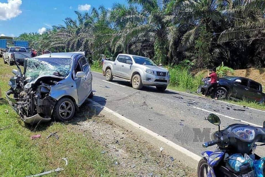 LOKASI kejadian yang mana suami isteri warga Filipina maut dalam kemalangan membabitkan tiga kenderaan di Kilometer 50, Jalan Tawau - Kunak, semalam. FOTO Ihsan PDRM
