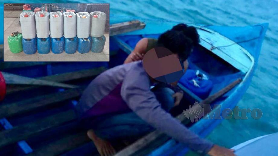 DUA individu mengaku kaum Palauh ditahan kerana menyeludup petrol. (Gambar kecil) Tong berisi petrol yang dirampas. FOTO IHSAN PPM