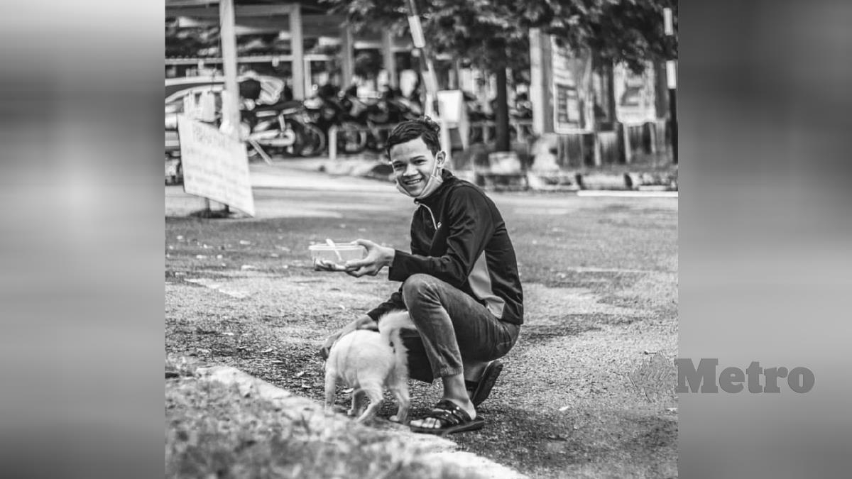 ALLAHYARHAM Abdul Rahim seorang sukarelawan Filosofi Sahabat Jalanan yang aktif memberi makan kepada kucing jalanan di Sungai Petani, Kedah. FOTO Ihsan Haikal Abdul Rahim
