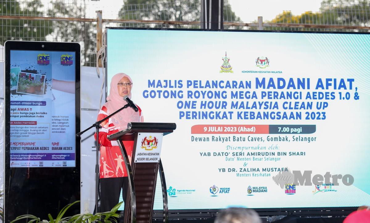 DR Zaliha ketika menyampaikan ucapan pada Majlis Pelancaran Gotong-Royong Mega Perangi Aedes 1.0 & One Hour Malaysia Clean Up Peringkat Kebangsaan 2023. FOTO Aswadi Alias