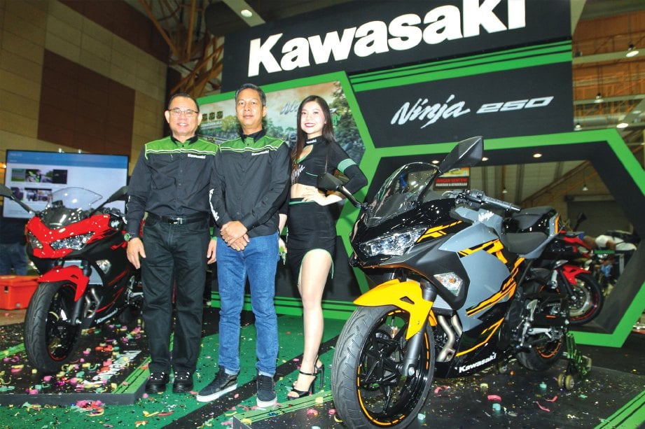 PELANCARAN Kawasaki Ninja 250 Serba Baru.