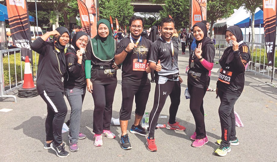 ZURAIMA dan Zainul aktif menyertai program maraton dan larian.