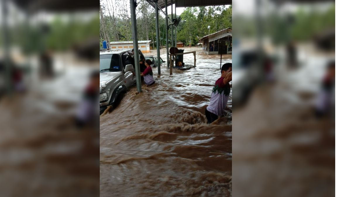 MANGSA yang terperangkap dalam kejadian kepala air dan banjir di pusat pelancongan Kampung Kaung Malaan, Kota Belud. FOTO Ihsan JPBM.