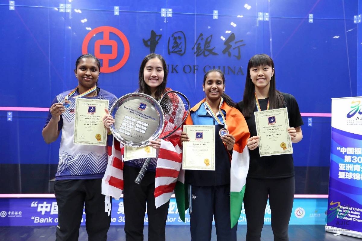 SKUAD negara raih lima emas di Kejohanan Skuasy Remaja Asia. FOTO SRAM