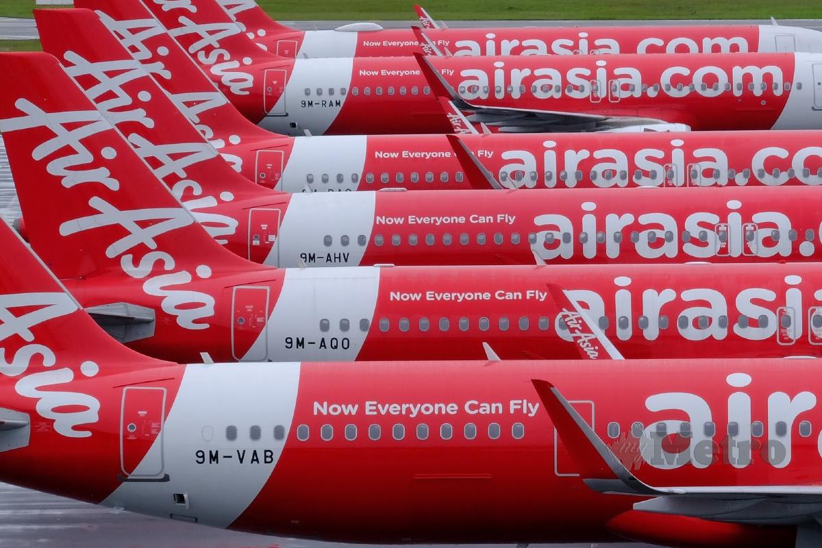 AirAsia X Bhd (AAX) berhasrat menyemak semula cadangan pengurangan terbitan modal sahamnya.