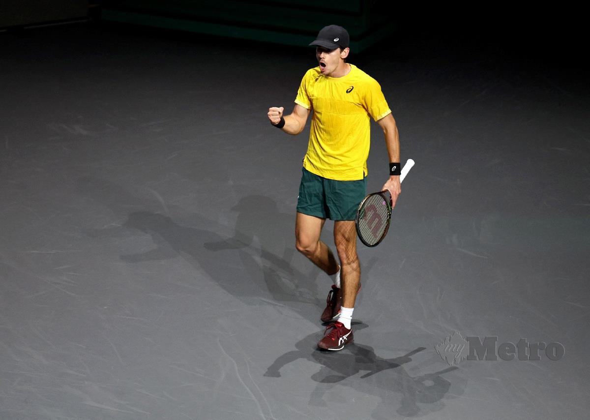 PEMAIN tenis Australia pada aksi separuh akhir Piala Davis - REUTERS