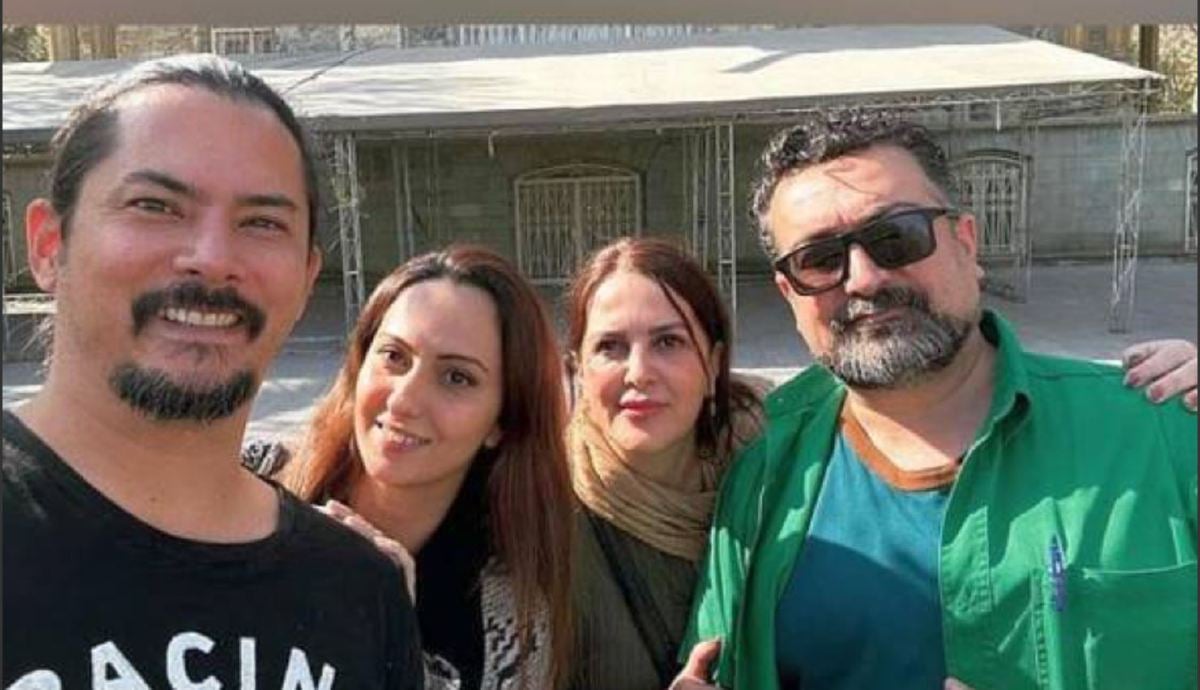 ALEX Yoong (kiri) ketika bercuti di Iran bersama keluarga. FOTO Ihsan FB Alex Yoong