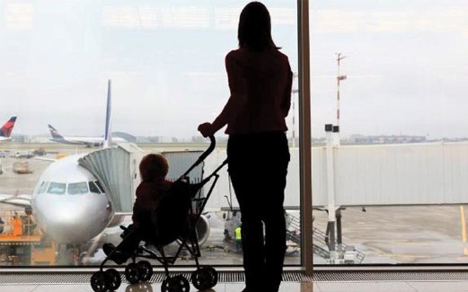 TIDAK perlu risau dengan sekatan atau larangan membawa cecair ketika menaiki penerbangan kerana makanan bayi adalah terkecuali.