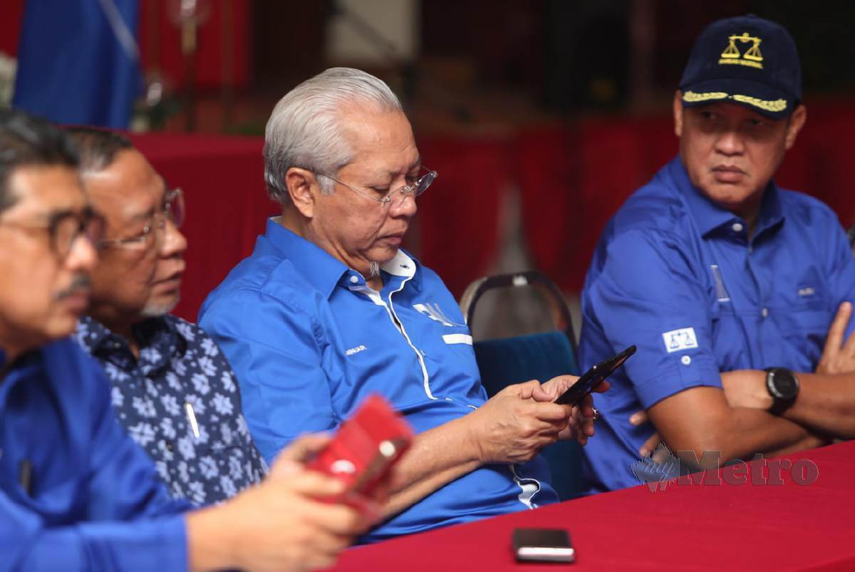 ANNUAR hadir di Pejabat Badan Perhubungan Umno Kelantan. FOTO Nik Abdullah Nik Omar