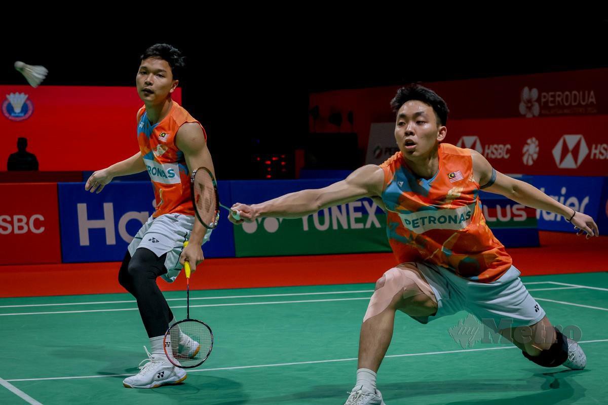 AKSI beregu lelaki, Wan Arif Junaidi dan Yap Roy King menentang beregu Taiwan, Lee Jhe-Huei dan Yang Po-Hsuan pada Kejohanan Badminton Masters Malaysia di Axiata Arena Bukit Jalil. FOTO ASYRAF HAMZAH