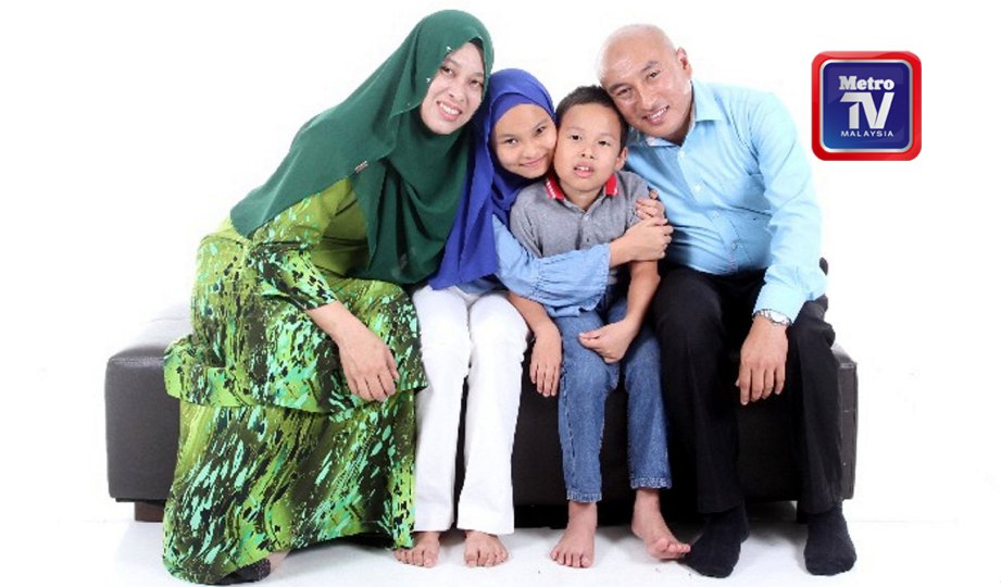 ARIZ Safiyy bersama ahli keluarganya. FOTO NSTP