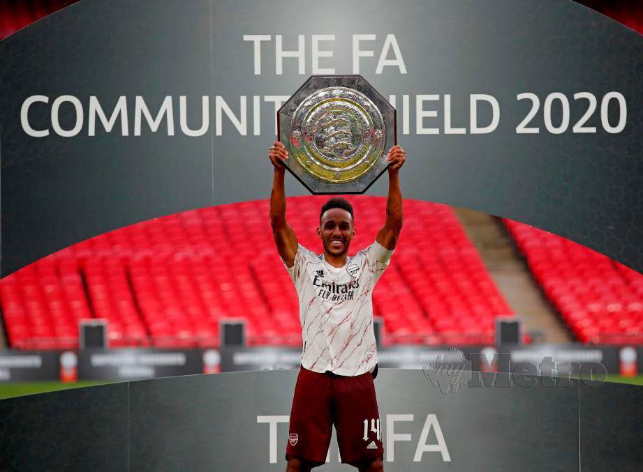 AUBAMEYANG bakal muncul pemain menerima gaji paling tinggi di Arsenal. FOTO AFP