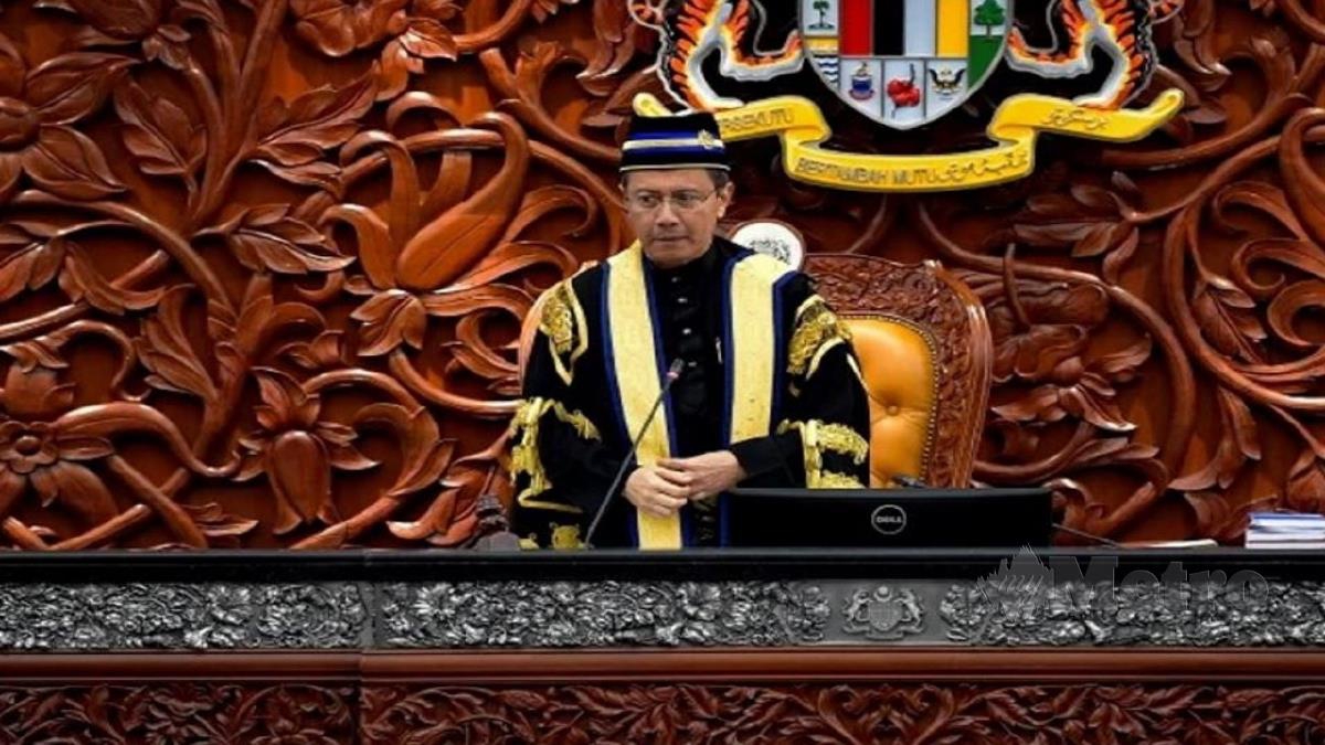 Datuk Azhar Azizan Harun. FOTO Bernama