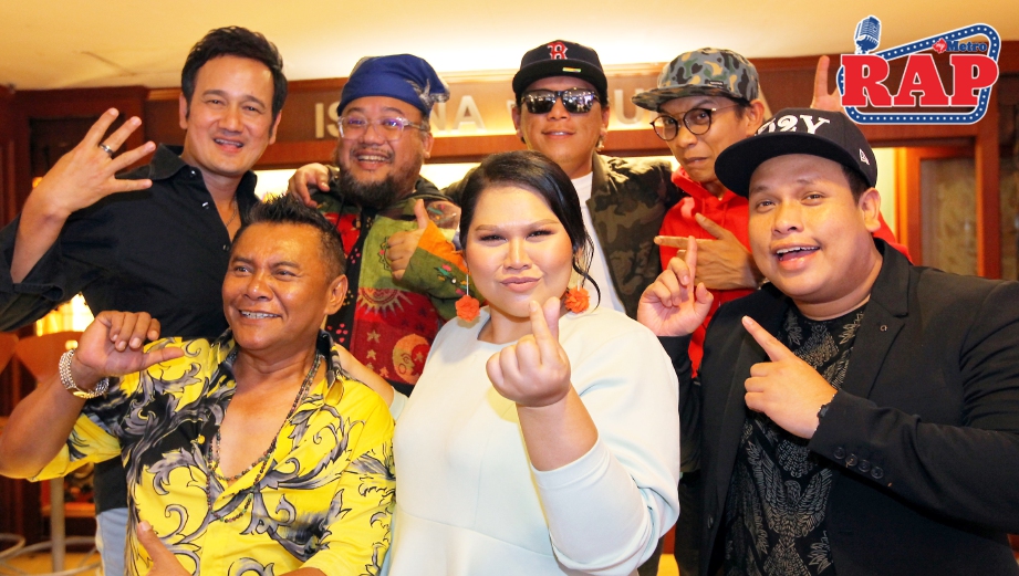 Barisan artis Lawak Ke Der 2018 yang akan menjayakan pementasan di Istana Budaya. FOTO MAHZIR MAT ISA
