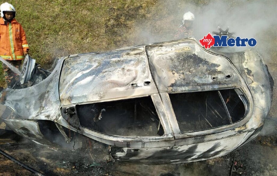 Keadaan kereta MyVi yang musnah terbakar. - Foto Ihsan Bomba