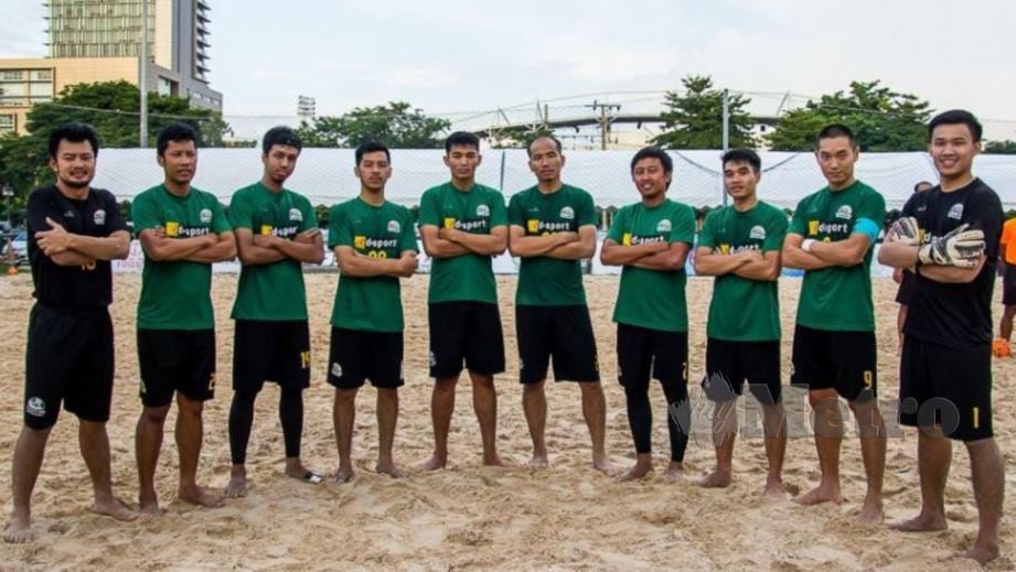 Pratunam beraksi dalam Liga Bola Sepak Pantai Thailand