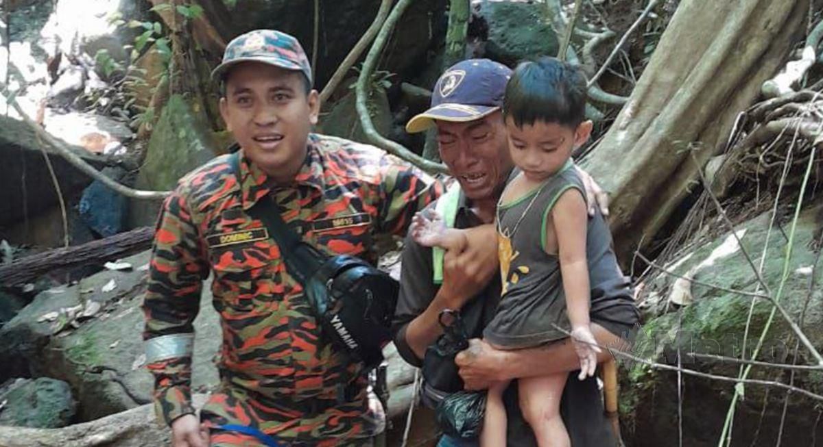 KANAK-kanak ditemukan selamat di hutan berbatu berdekatan Kuari Batu Perigi. FOTO ihsan bomba 