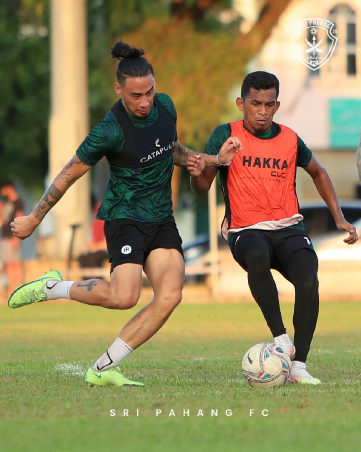 PEMAIN Sri Pahang FC menjalani latihan di Pekan. FOTO Ihsan Sri Pahang FC