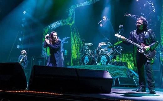 PERSEMBAHAN Black Sabbath sentiasa dinanti-nanti peminat muzik rock dan heavy metal.