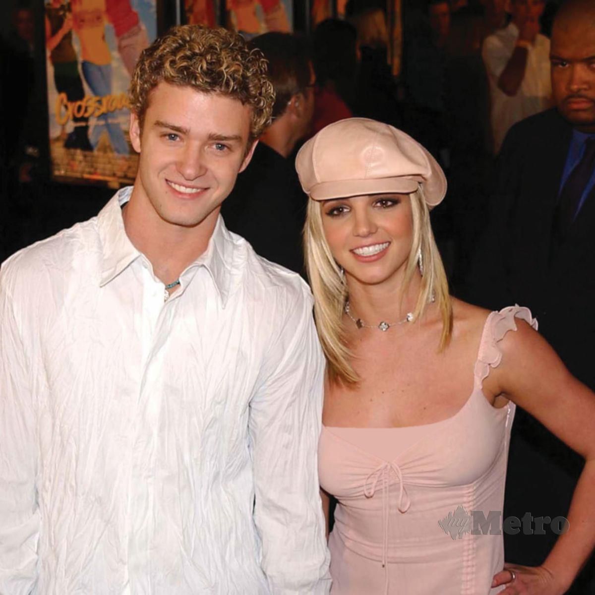 HUBUNGAN Timberlake dengan Spears hanya bertahan selama tiga tahun.