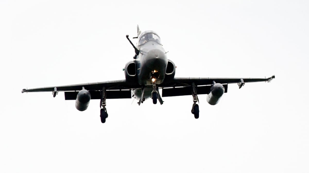 GAMBAR hiasan. Pesawat Hawk TUDM. FOTO Bernama