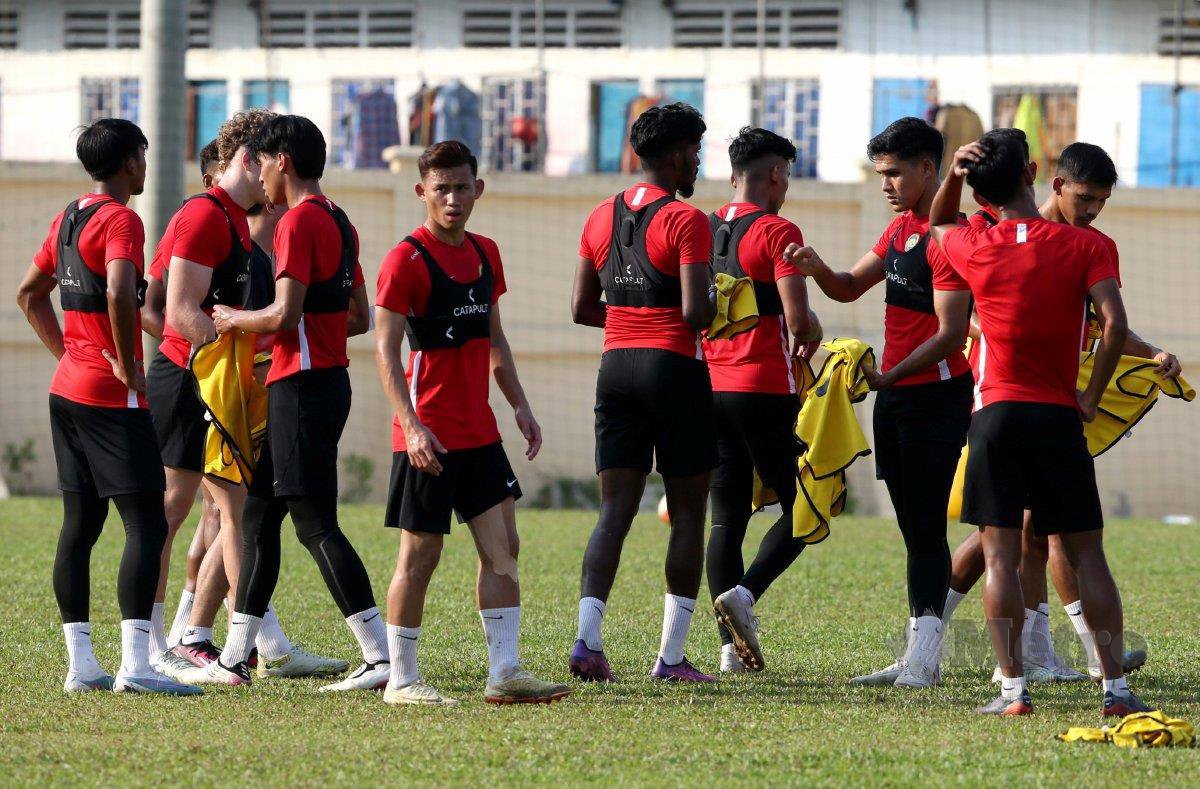 SESI latihan skuad Harimau Muda. FOTO Mohamad Shahrul Badri Saali 