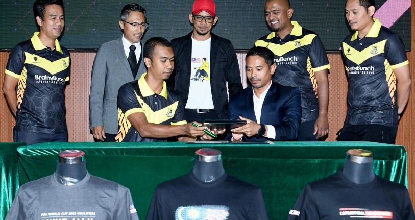 Safiq kini 'tauke' produk sukan | Harian Metro