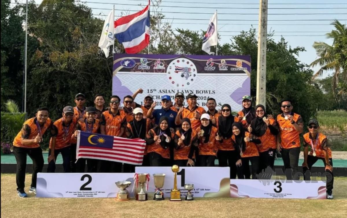 SKUAD boling padang negara muncul juara keseluruhan di Kejohanan Boling Padang Asia ke-15 di Pattaya, Thailand. FOTO FB PERSEKUTUAN BOLING PADANG ASIA