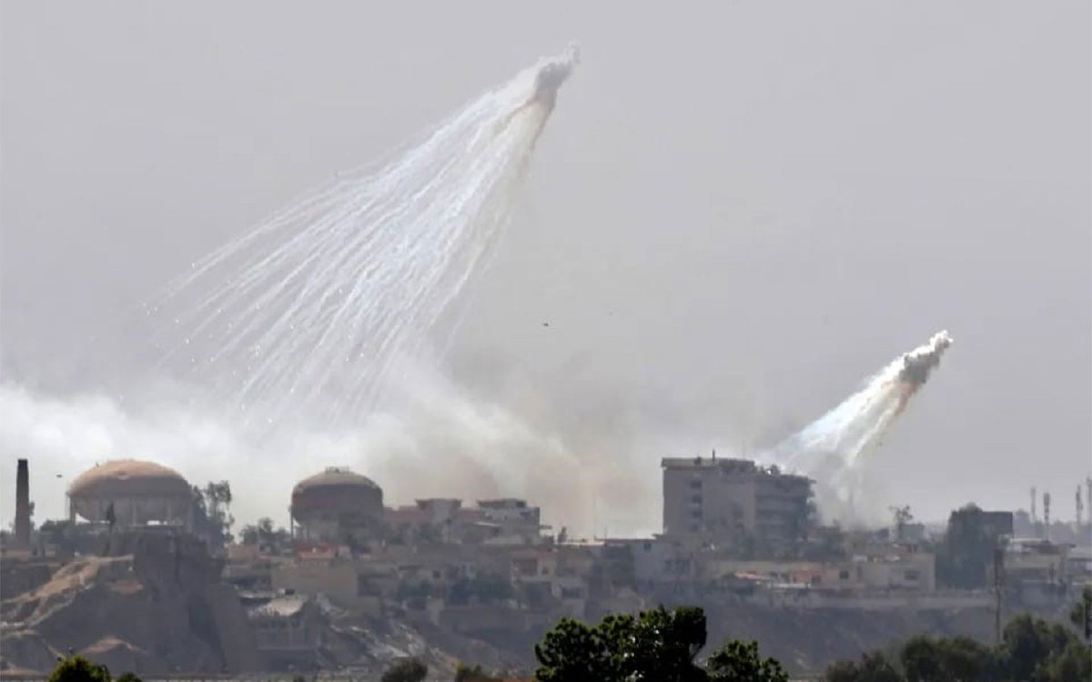 BOM fosforus putih  diharamkan namun masih terus diguna pakai Pasukan Pertahanan Israel (IDF). 