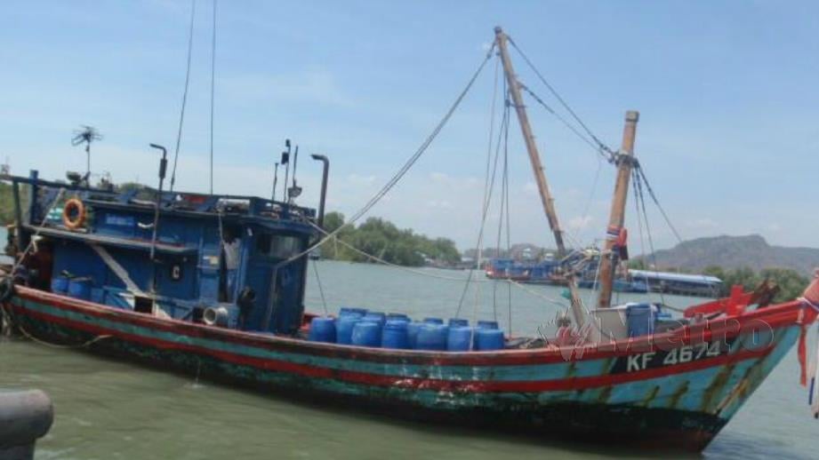 Bot nelayan yang dinaiki empat awak-awak Thailand sebelum dilaporkan hilang Selasa lalu. FOTO Ihsan Maritim Malaysia