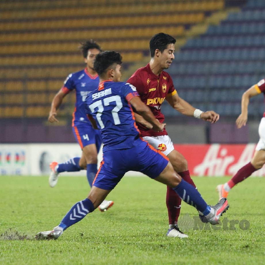 Brendan Gan (kanan) meledak gol pembukaan Selangor. FOTO Ihsan FA Selangor