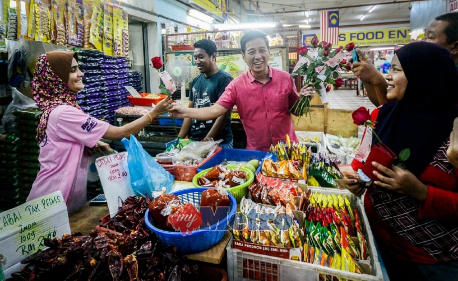 Sekuntum mawar buat wanita Harian Metro