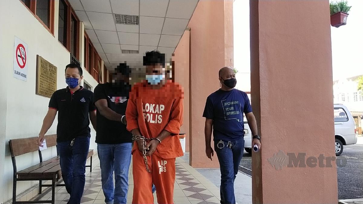 PENGANGGUR berusia 34 tahun dibawa ke Mahkamah Majistret Taiping untuk menyambung perintah reman. FOTO  MUHAMMAD ZULSYAMINI SUFIAN SURI