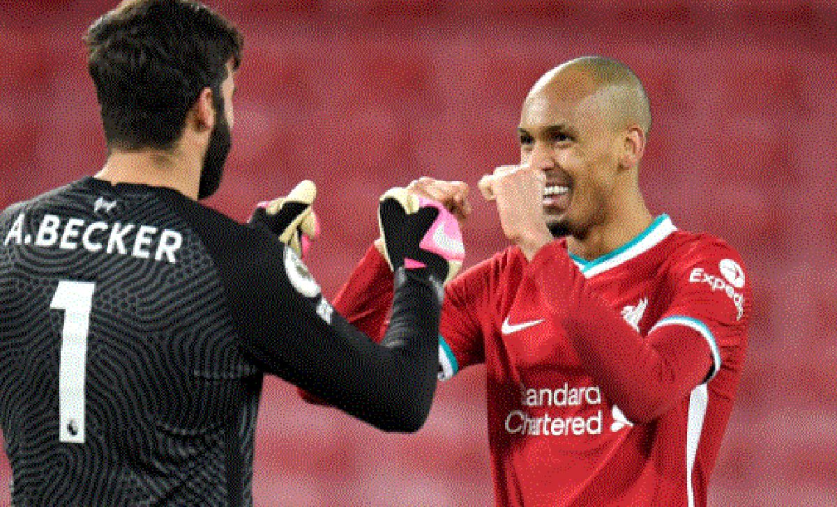 BECKER dan Fabinho perkasa cabaran Liverpool. FOTO Agensi