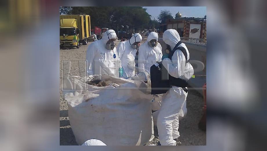 Pasukan CBRN 12 Skuadron RAJD Kem Terendak akan ditempatkan di lokasi operasi pembersihan bahan kimia di Pasir Gudang selesai. FOTO Ihsan ATM  