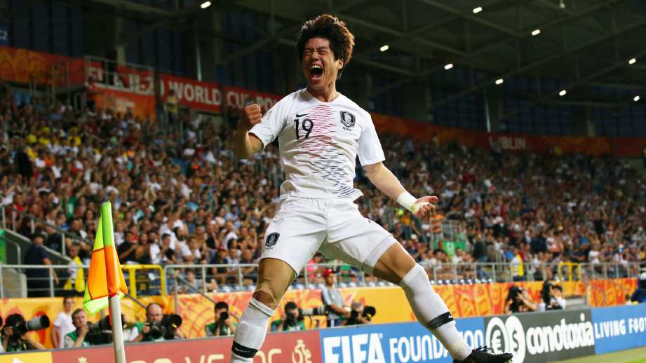 CHOI Jun meraikan gol tunggal kemenangan mengatasi Ecuador. — FOTO Getty Images