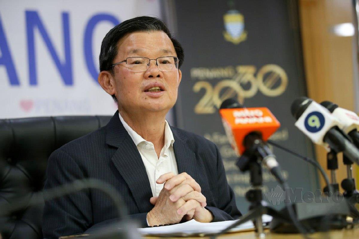 KON Yeow memberi kenyataan media mengenai perjumpaan bersama PH dan Umno negeri pada sidang media di Komtar. FOTO Mikail Ong
