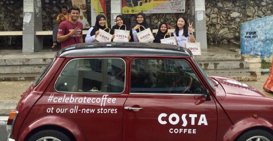 KRU Costa Coffee menanti peminat kopi dengan pelbagai barangan menarik.