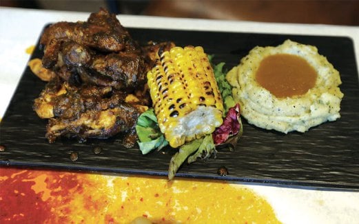 PENGGEMAR ayam boleh mencuba hidangan BBQ Spring Chicken in Chama Sauce.
