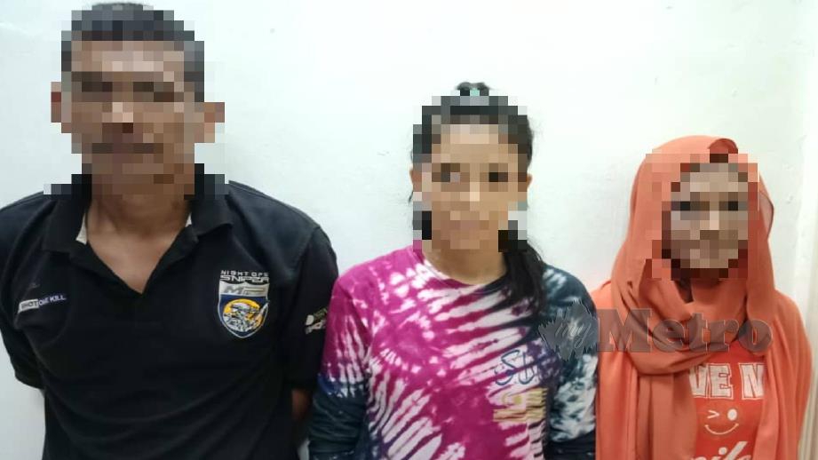 Janda berusia 25 tahun (tengah) bersama teman lelakinya (kiri) dan pemilik rumah ditahan kerana disyaki terbabit dengan pengedaran dan penagihan dadah di Kubur Panjang, Pendang. FOTO IHSAN PDRM