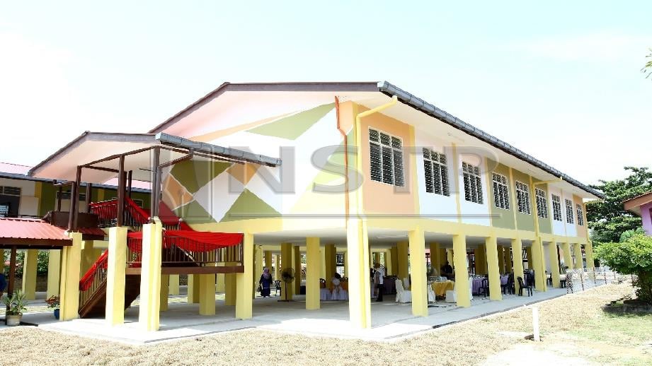 (Gambar fail) Bangunan sekolah yang daif di Terengganu wajar dibaikpulih seperti Sekolah Kebangsaan (SK) Pengkalan Kubor 1 ini. FOTO Nik Abdullah Nik Omar 