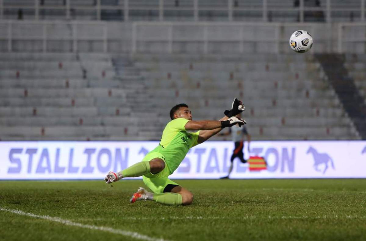 DANIEL kali pertama beraksi di pentas Liga Super ketika berdepan Kuala Lumpur City. FOTO Asrol Awang
