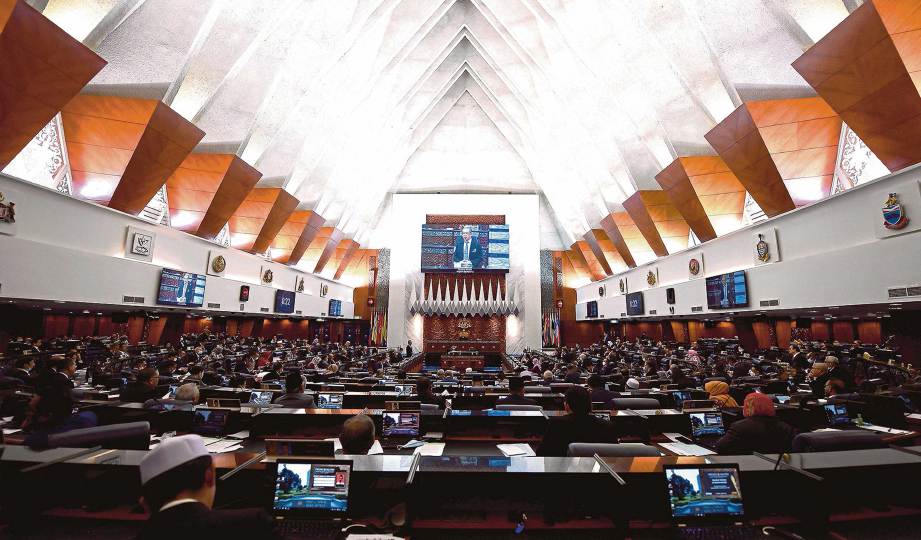 PEMBENTANGAN Rancangan Malaysia Ke-12 (RMK-12) di Parlimen dijadualkan 6 Ogos ditunda kepada awal 2021. FOTO BERNAMA